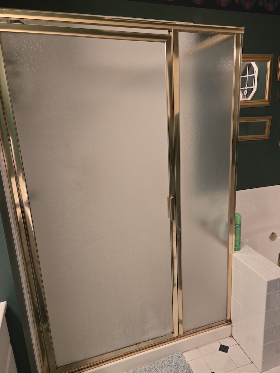 Bathroom Remodel — original bathroom before renovation